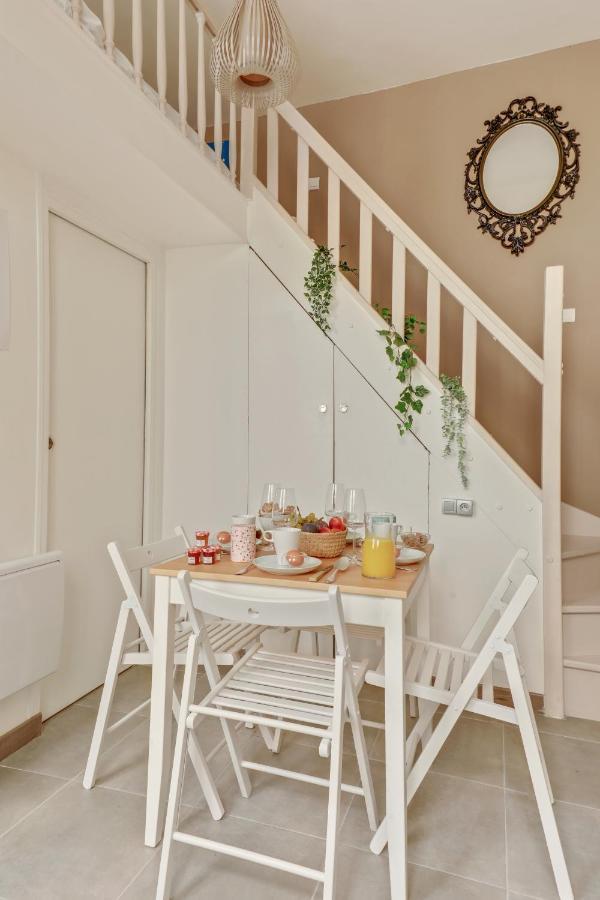 パリCharming & Cosy Flat In Heart Of Marais, 2Min Walk To Art & Metier Museumアパートメント エクステリア 写真